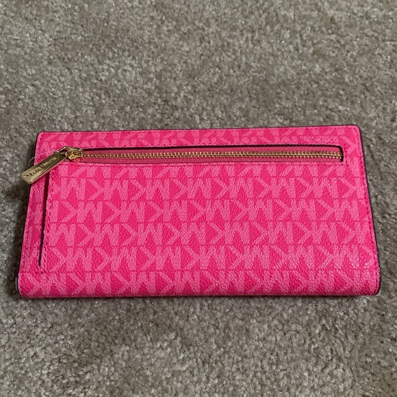 Michael Kors Wallet NWT - Picture 2 of 5